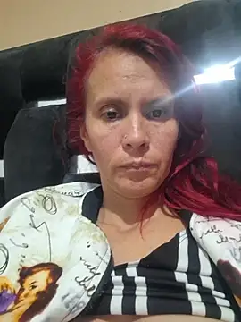 Snapshot of cintia_love chatting on May 27, 1:57 am cintia love online show from May 27, 1:57 am