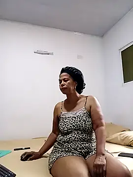 IIv0ryN0IIReX-XX online show from February 1, 4:16 pm