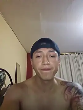 Snapshot of Xavlex0803 chatting on February 26, 2:10 am Xavlex0803 online show from February 26, 2:10 am