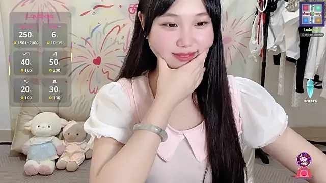xiaoguai99 online show from June 27, 8:41 am