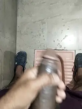 8inchhere online show from February 14, 9:22 pm