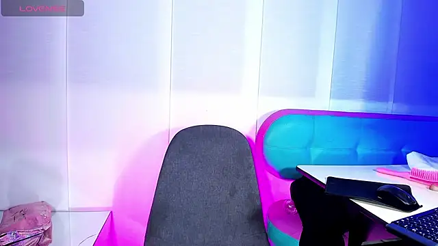 Sue blue online show from March 12, 2:07 am