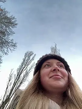 BlondeHott online show from February 23, 5:05 am