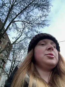 BlondeHott online show from February 24, 5:16 am