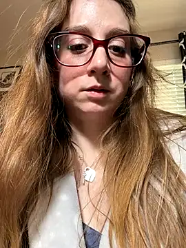 Snapshot of Elenore_hoesevelt chatting on January 7, 7:05 pm Elenore hoesevelt online show from January 7, 7:05 pm