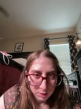 Snapshot of Elenore_hoesevelt chatting on February 3, 5:51 pm Elenore hoesevelt online show from February 3, 5:51 pm