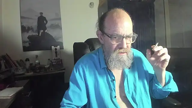 Snapshot of Uncle_Hottie chatting on July 17, 4:30 am Uncle Hottie online show from July 17, 4:30 am