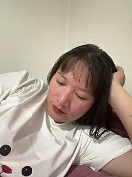 Snapshot of Suni-ii chatting on May 14, 11:28 am Suni-ii online show from May 14, 11:28 am