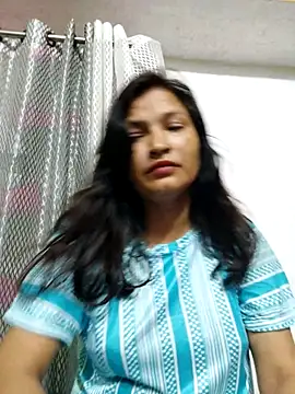 Snapshot of Priyaa_1433 chatting on June 19, 3:00 am Priyaa 1433 online show from June 19, 3:00 am