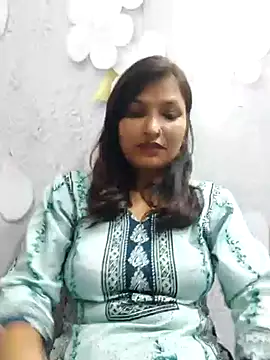 Snapshot of Priyaa_1433 chatting on June 24, 8:46 am Priyaa 1433 online show from June 24, 8:46 am