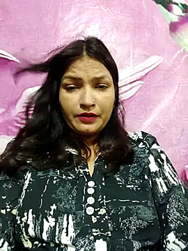Snapshot of Priyaa_1433 chatting on July 5, 5:20 pm Priyaa 1433 online show from July 5, 5:20 pm