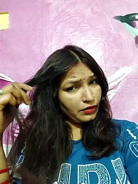 Snapshot of Priyaa_1433 chatting on July 19, 5:22 am Priyaa 1433 online show from July 19, 5:22 am