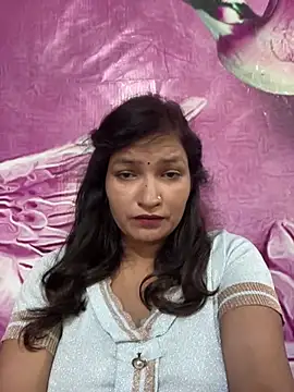 Snapshot of Priyaa_1433 chatting on July 27, 4:52 am Priyaa 1433 online show from July 27, 4:52 am