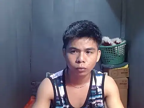 Snapshot of pinoymonstercock_xx chatting on February 13, 1:45 am pinoymonstercock xx online show from February 13, 1:45 am