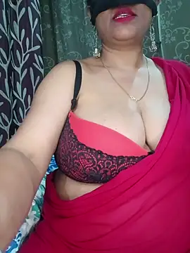 Hot-BHABHI696 online show from April 6, 8:43 pm