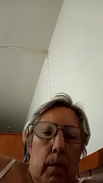 Snapshot of Marce1903 chatting on June 8, 4:24 am Marce1903 online show from June 8, 4:24 am