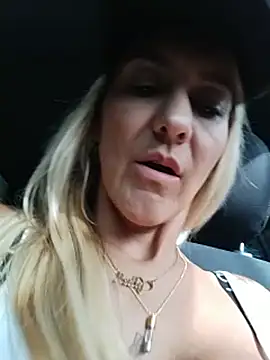 Snapshot of Monita_Med chatting on June 26, 8:57 pm Monita Med online show from June 26, 8:57 pm