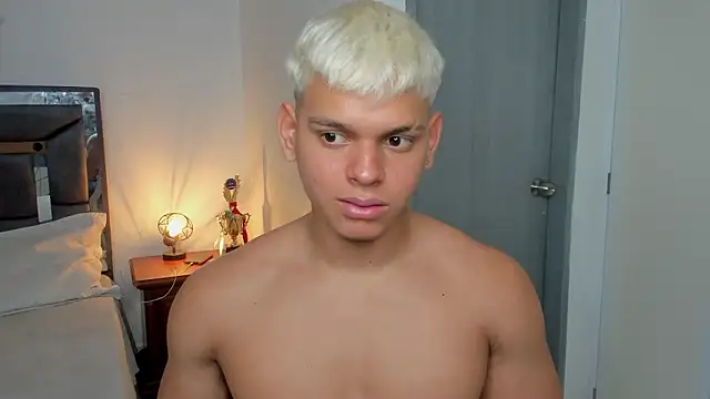 stefan leenox online show from February 13, 2:24 pm