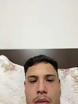 Wellington00  online show from February 27, 11:16 pm