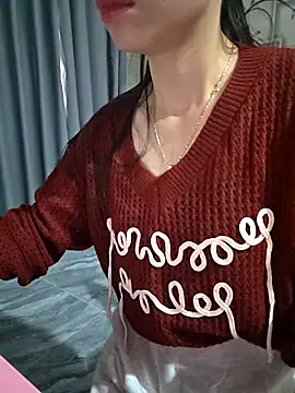 Snapshot of moon_baby99 chatting on February 15, 5:26 am moon baby99 online show from February 15, 5:26 am