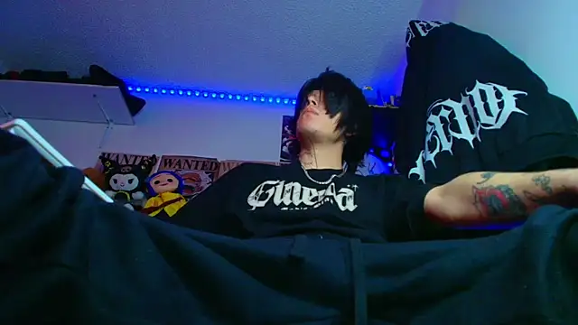 Snapshot of Anhony_Muscle chatting on June 24, 1:43 pm Anhony Muscle online show from June 24, 1:43 pm