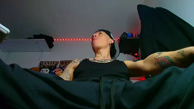 Snapshot of Anhony_Muscle chatting on July 30, 2:16 pm Anhony Muscle online show from July 30, 2:16 pm