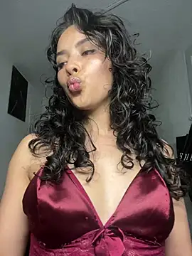 auroramooon online show from February 28, 12:22 am