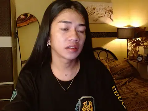 EnviousMaddie online show from April 23, 5:48 pm