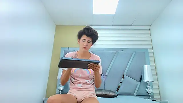 Atenea sexxx online show from April 1, 3:51 am