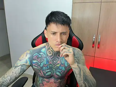 Chrissblack online show from March 31, 4:13 am