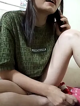 yumyum112 online show from February 12, 12:44 pm