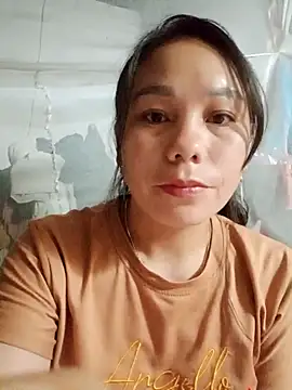 vanvan005 online show from April 5, 9:45 pm