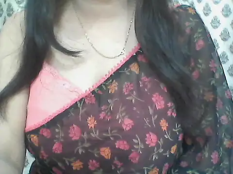  Daisy online show from April 12, 7:19 pm