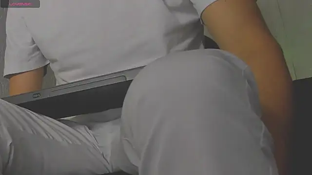 camilo model online show from June 5, 3:02 am