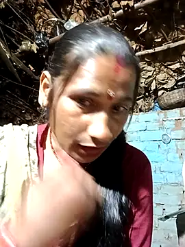 Hot bhi38 online show from March 31, 8:20 pm