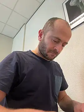 Majestik1 online show from March 9, 1:59 pm