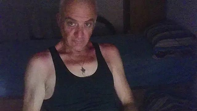 Snapshot of Antoniman9 chatting on July 6, 11:51 pm Antoniman9 online show from July 6, 11:51 pm