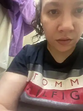 bellakay19 online show from February 6, 2:49 am