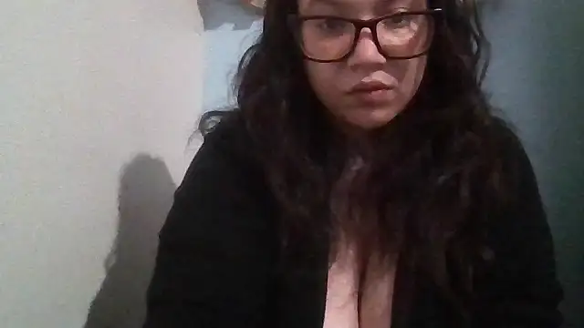 bellakay19 online show from June 19, 4:17 am