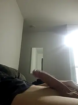 Snapshot of TooTa11 chatting on January 10, 1:51 am TooTa11 online show from January 10, 1:51 am