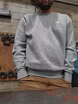 dccdc97 online show from April 10, 3:50 pm