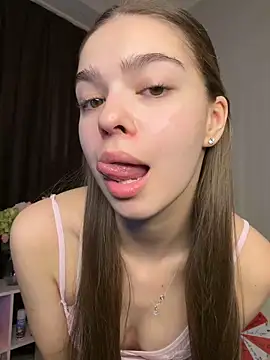 SkylineBliss online show from April 7, 6:25 am