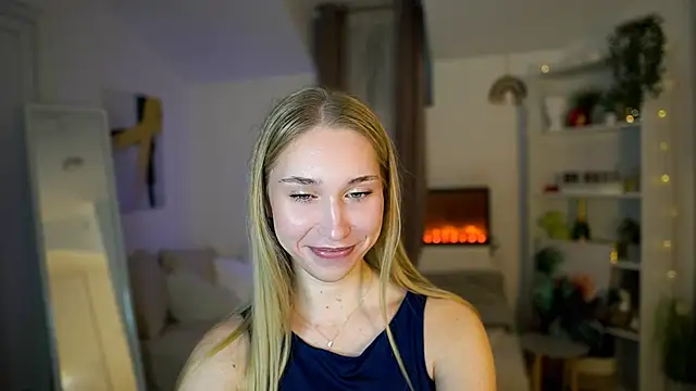 MilaBunny2000 online show from February 10, 9:35 am