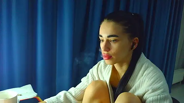 Vlada Elfie online show from March 9, 6:45 pm