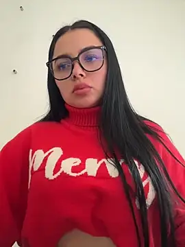 Mia  Bloom online show from May 3, 4:13 pm