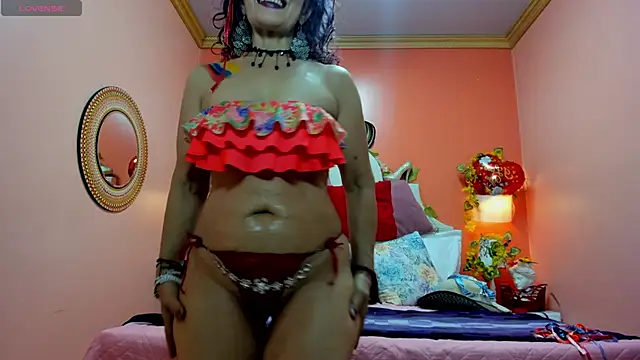 Snapshot of Dalila_Najjar_ chatting on June 19, 2:43 pm Dalila Najjar online show from June 19, 2:43 pm