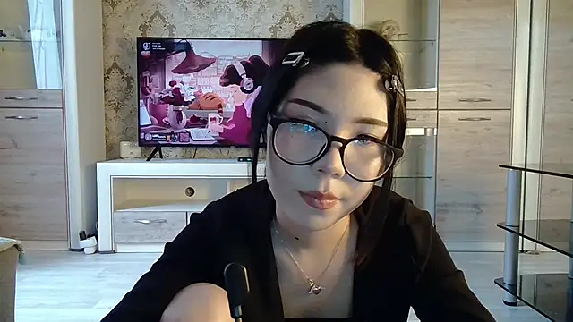 AprilOnilll online show from February 16, 10:44 am