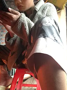 Snapshot of Minhkhue121 chatting on February 9, 10:19 am Minhkhue121 online show from February 9, 10:19 am