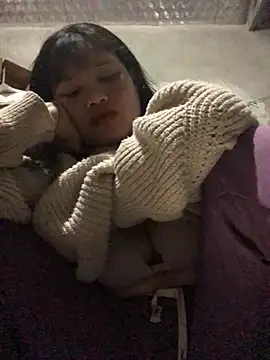 Snapshot of Minhkhue121 chatting on February 13, 4:58 pm Minhkhue121 online show from February 13, 4:58 pm