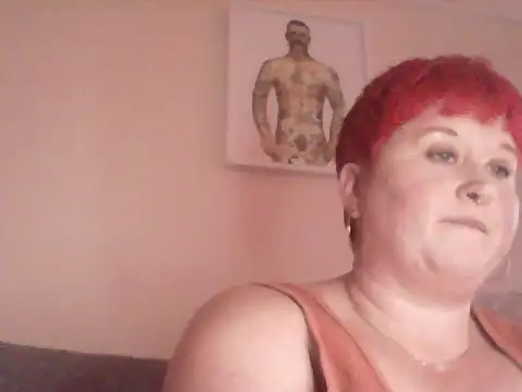 BustyRedxx online show from May 21, 11:50 am